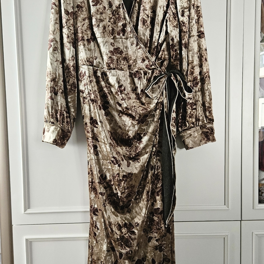 SHEIN Curve 2XL Wrap Dress
